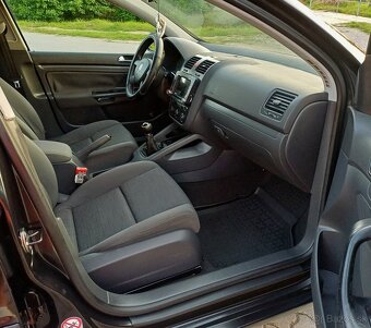 Volkswagen Golf V 1.4 16V 55Kw R.V. 02/2006 Comfortline M5 - 9