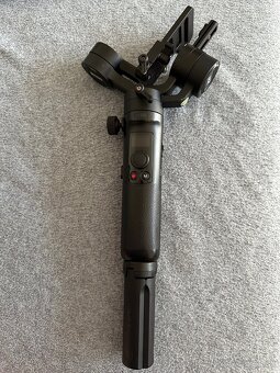 Sony ZV-1 + stabilizátor Zhiyun Crane M2 - 9