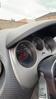 Predám Seat Altea 2.0TDi Automat - 9