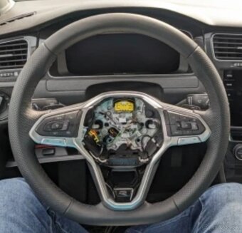 Rline kridelka na blatniky VOLKSWAGEN logo na volant - 9