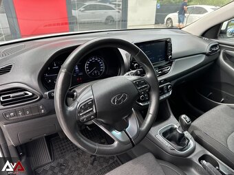 Hyundai i30 CW 1.6 CRDi Family, v Záruke, Pôvodný lak, SR - 9