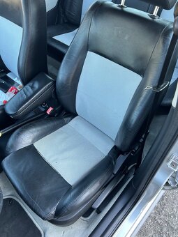 Škoda Octavia 1,8 Turbo RS 132 kW - 9