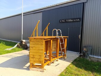 Kryt filtračnej jednoty, mólo a schody do bazéna - 9