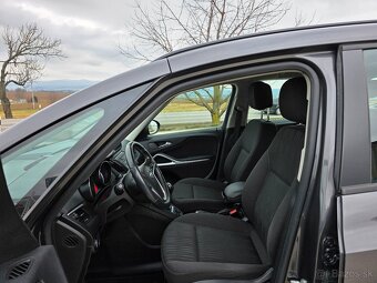 Opel Zafira 1,4benzín 2012 - 9