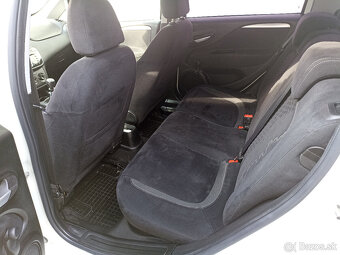 Fiat Grande Punto EVO - 9