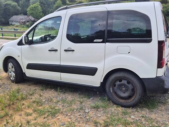 Citroen berlingo 1.6 xtr diesel - 9