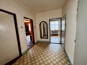 Rodinný dom vhodný na kompletnú rekonštrukciu, Ružomberok - 9