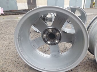 Predám hlinikove disky R16, 5x112 - 9