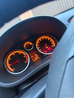 Opel Corsa 2013 - 9