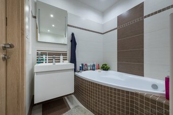 Na predaj DVOJGENERAČNÝ 4-izbový byt - Budapeštianska ulica - 9