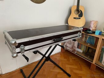 Keyboardy – Roland V Combo VR-09 (case + stojan 2-poshodový) - 9