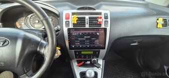 Hyundai Tucson 2,0 CRDi VGT - 9