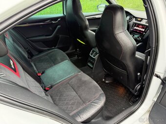 Škoda Octavia RS 2.0 TDI - 9