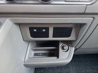 Volkswagen Crafter Dodávka 2.0 TDI 103 kW L3 - 9