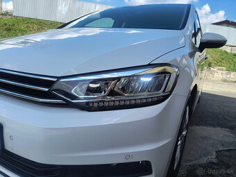 VW Touran 1.5 TSI 1.MAJ.ČR/NAVI/ACC/TAŽNÉ/ALU/FRONT ASSIST - 9