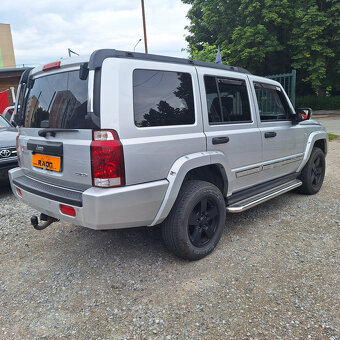 Jeep Commander 3.0 CRD V6 Overland A/T 4x4 - aj na splátky - 9