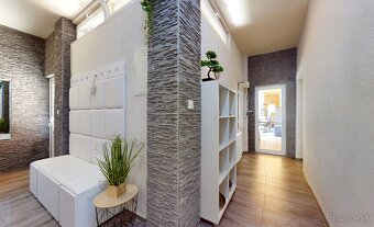 Zrekonštruovaný 4 izbový RD - 20 min od mesta ZVOLEN - 9