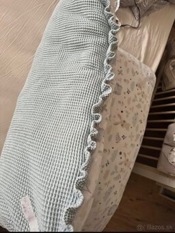 Hniezdo/ perinky/ set do postieľky - 9