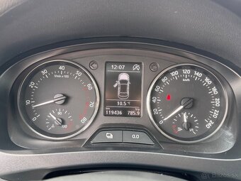 Skoda rapid 1.2tsi - 9