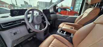 Hyundai Staria 2.2 CRDi 8DCT 4x4 Luxury - 9