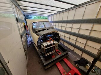 SŤAHOVANIE A VYPRATÁVANIE, DOSTUPNÉ TERMÍNY A NÍZKE CENY, KE - 9