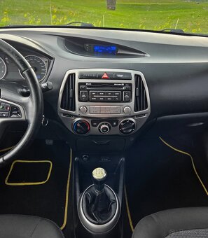 Hyundai i20 1.25 16V 62KW/84PS R.V.05/2013 - 9