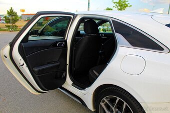 Kia ProCeed 1.4 T-GDi GT-Line - 9