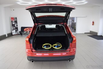 Volvo XC60 2,0 T8, 223 kW, AWD,Plug-in hybrid,DPH - 9