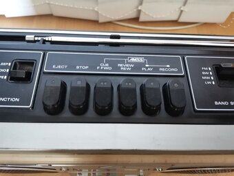 RÁDIOMAGNETOFON SANYO M-4200LU - 9