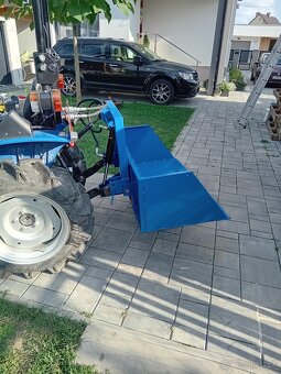 Transportný box hydraulicky sklápateľný za malotraktor - 9