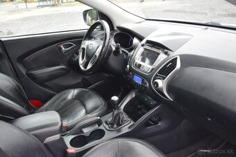 Hyundai ix35 4x4 - benzín - 122 301 km - 9