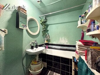 3 IZB. V CENTRE S PRESKLENÝM BALKÓNOM - HRNČ., STROPKOV - 9