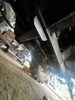 Čelný nakladač - 9