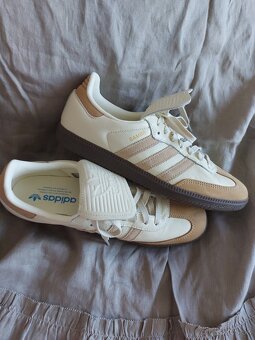 Kultové tenisky č.42 - 9