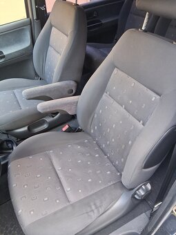 Volkswagen sharan 1.9tdi 85kw 7miestne - 9