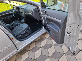 Skoda Octavia Elegance 2.0 TDI CR 103kw - 9