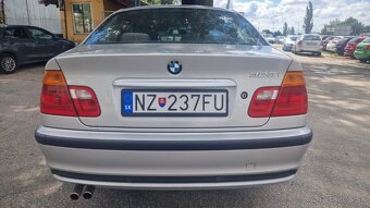 BMW 323i Automat - 9