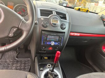 Renault Megane 2008 - 9