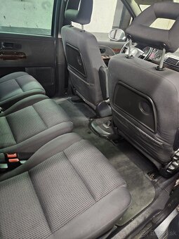 Vw sharan 2.0tdi 103kw r.v 2007 - 9