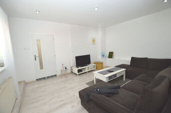 2 byty v RD, Vajnory, Roľnícka, spoločný dvor, všetky siete - 9