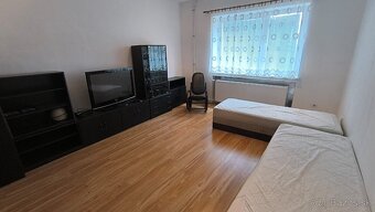 veľký 3-izb. apartmán s krbom - Martin - Podstráne -PRENÁJOM - 9