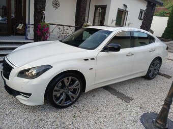infiniti M37s - 9