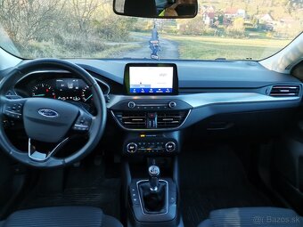 Ford Focus Combi 2020 • LED • Vyhrievaný volant & sedadlá • - 9