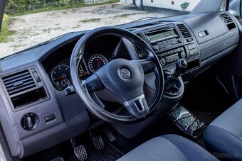 Volkswagen Caravelle 2.0 TDI LR Comfortline / 9 MIEST - 9