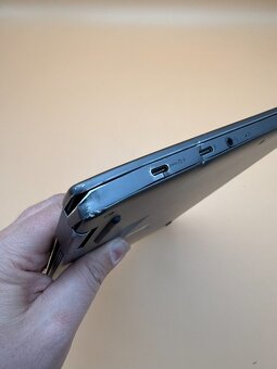 Notebook Lenovo Yoga 720 i7-7500U / 8GB RAM / SSD / dotykový - 9