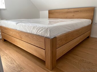 Dubová posteľ s úložným priestorom - 9