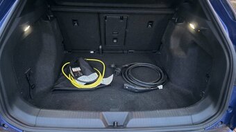 VW ID.4 PRO, velký výbava, IQ Light, tažné - 9