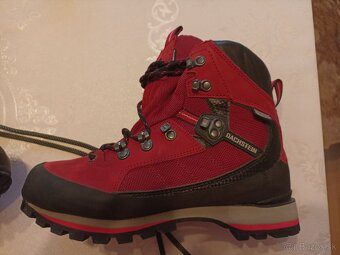 VIBRAM-DACHSTEIN -38. - 9