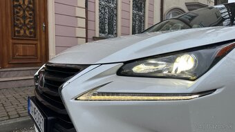 Lexus NX 300h Hybrid 4x4 - 9