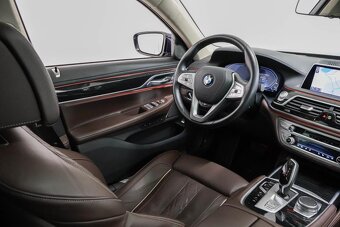 BMW 745Le xDrive - Head-Up, Laser, Masáž - 9
